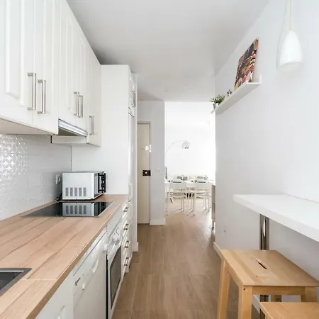 Triana 3 Bedrooms & 2 Bath Parking Included * Séville