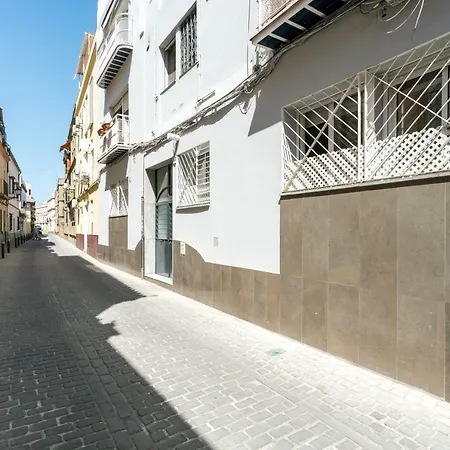 Triana 3 Bedrooms & 2 Bath Parking Included Appartement *