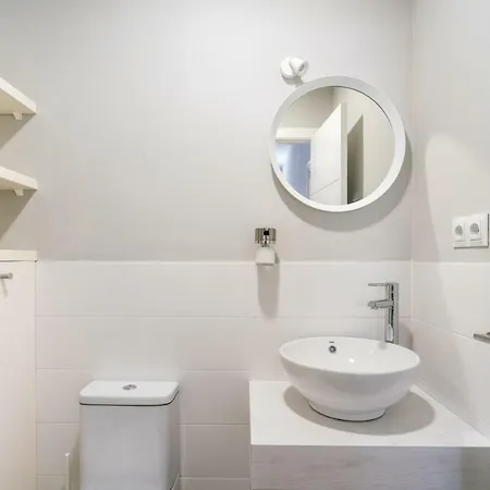 Triana 3 Bedrooms & 2 Bath Parking Included Appartement Séville