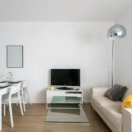 Triana 3 Bedrooms & 2 Bath Parking Included * Séville