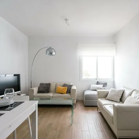 Triana 3 Bedrooms & 2 Bath Parking Included * Séville