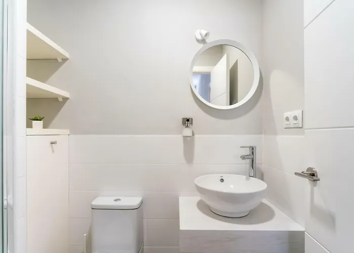Triana 3 Bedrooms & 2 Bath Parking Included 아파트 세비야